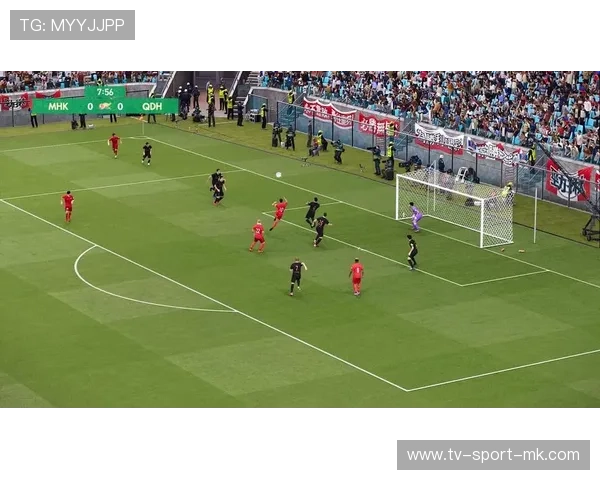 禁区混战补射破门点燃主场⚽（484 ）