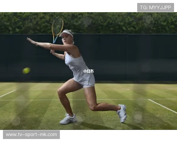 职业网球选手针对不同球速场地调整击球节奏的方法